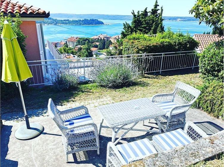 Apartamento Tiny Shell House Portoroz Exterior foto